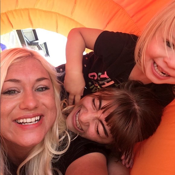 Meet your Posher, Jen - Picture 8 of 16